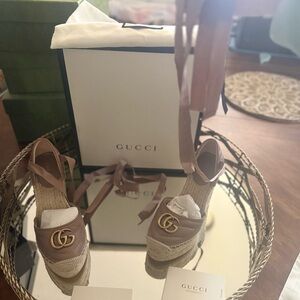 Gucci Women's Tan Espadrille Shoes